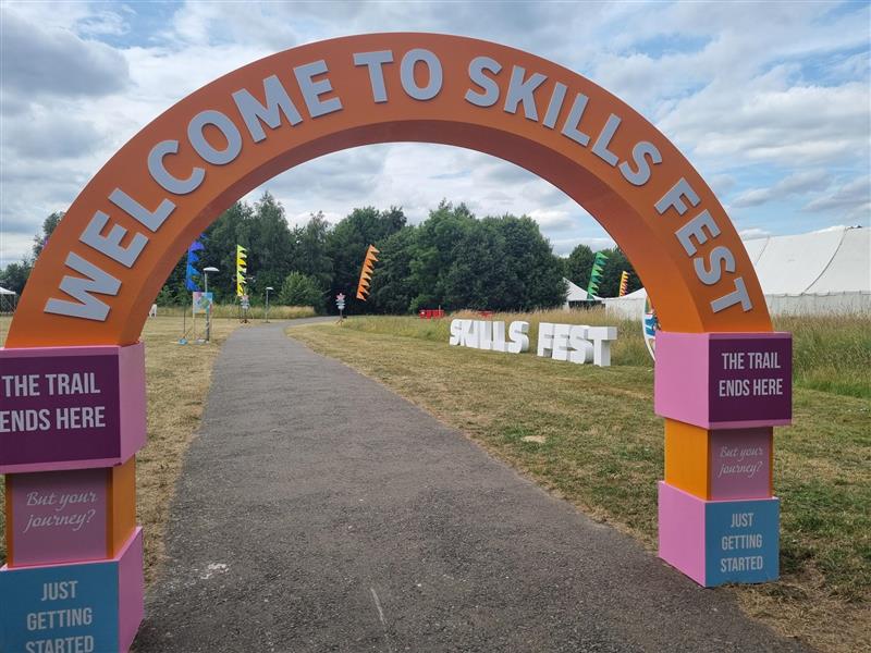 Local Businesses Come Together to Inspire Over 1,500 Students