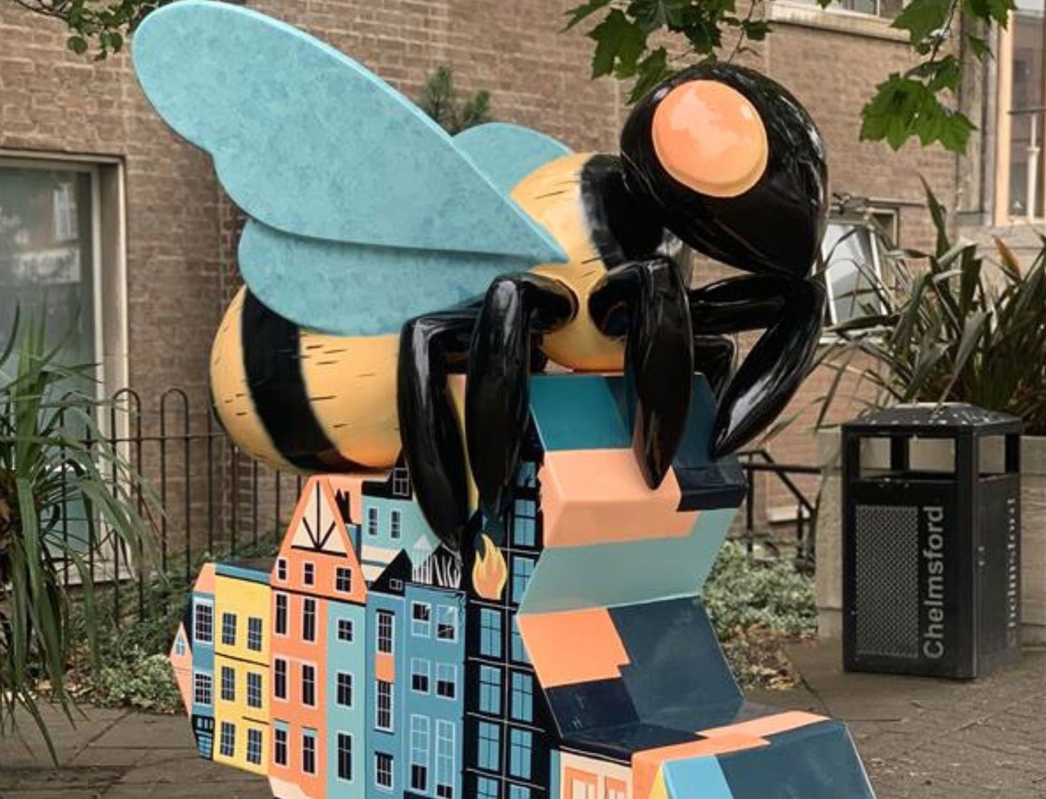 Buzz In The City Sculpture New